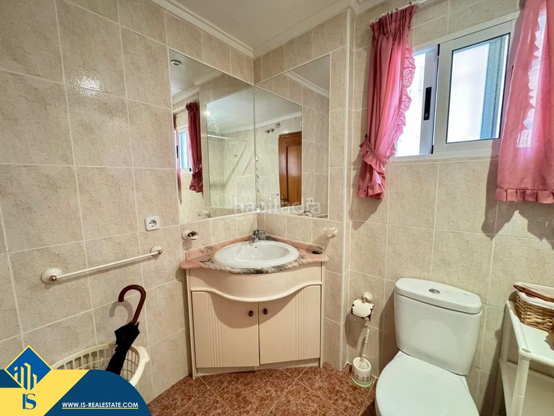 Foto 66551e26-45d0-43b0-8e20-f14406d1088a. Chalet mit pool in Los Balcones-Los Altos Torrevieja