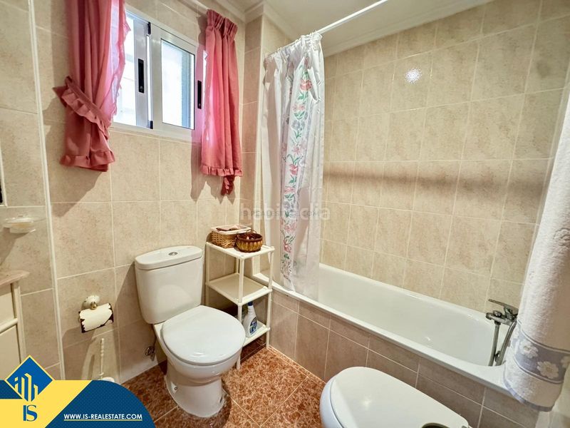 Foto 6a3f7037-e879-4679-9dbb-08e82c7beb35. Chalet mit pool in Los Balcones-Los Altos Torrevieja