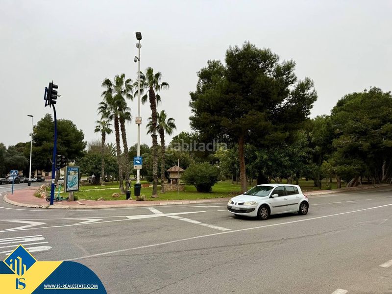 Foto 485b9f3c-f37a-4dd0-ba86-ca2a0e282ed4. Pis amb piscina a El Acequión Torrevieja