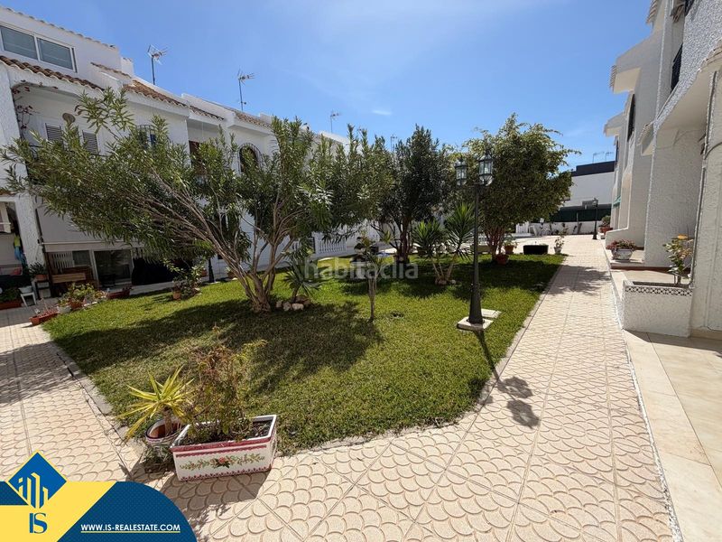 Foto b578e2f7-cdac-4f93-877f-ac9dfc8c9346. Dúplex amb piscina a nueva Torrevieja Torrevieja