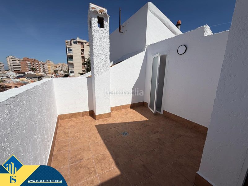 Foto b9ae562a-8393-4261-9eaa-fdd468503e42. Dúplex amb piscina a nueva Torrevieja Torrevieja