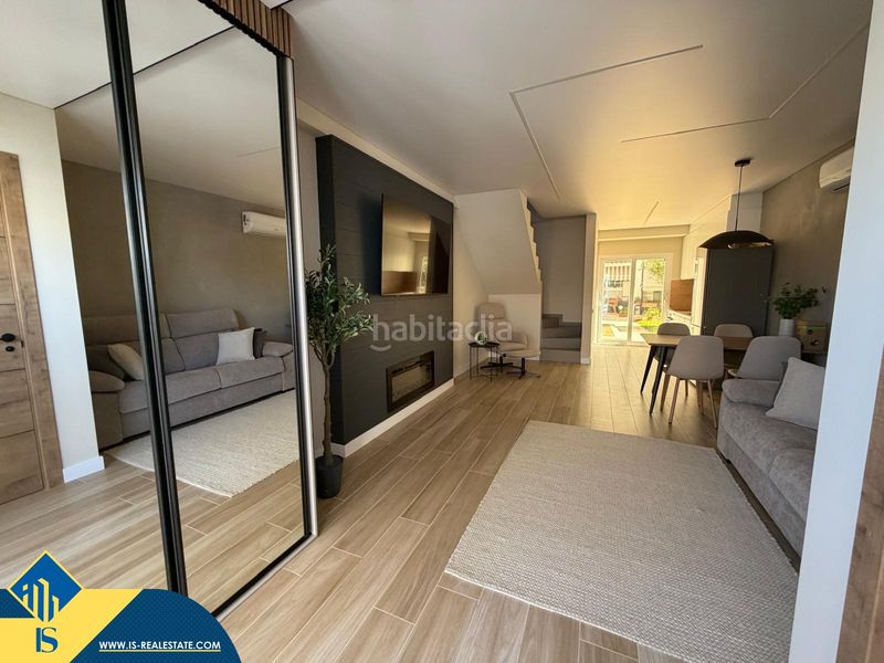 Foto e4fa5202-dc2d-469d-ad87-6f05e613dd13. Dúplex amb piscina a nueva Torrevieja Torrevieja