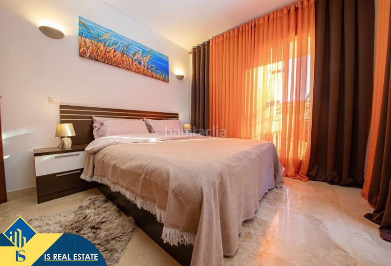 Foto 0a143fc5-a124-4806-bfa3-f1791d27cbc6. Àtic amb calefacció aparcament a Punta Prima Orihuela