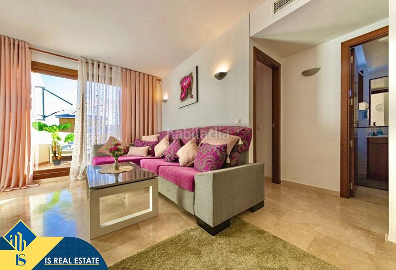 Foto 3ffb28dc-ec7a-44ef-a243-1b96c243174c. Àtic amb calefacció aparcament a Punta Prima Orihuela