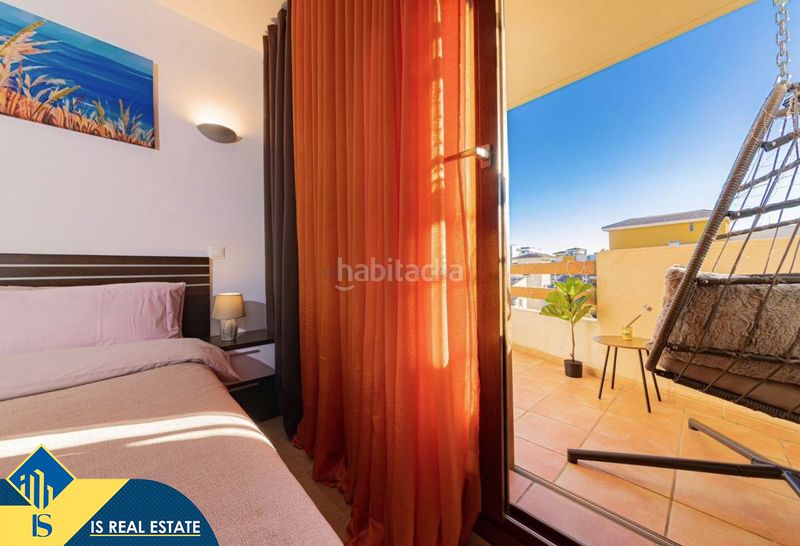 Foto e8a690fc-de6a-4558-8650-2994012f8380. Àtic amb calefacció aparcament a Punta Prima Orihuela