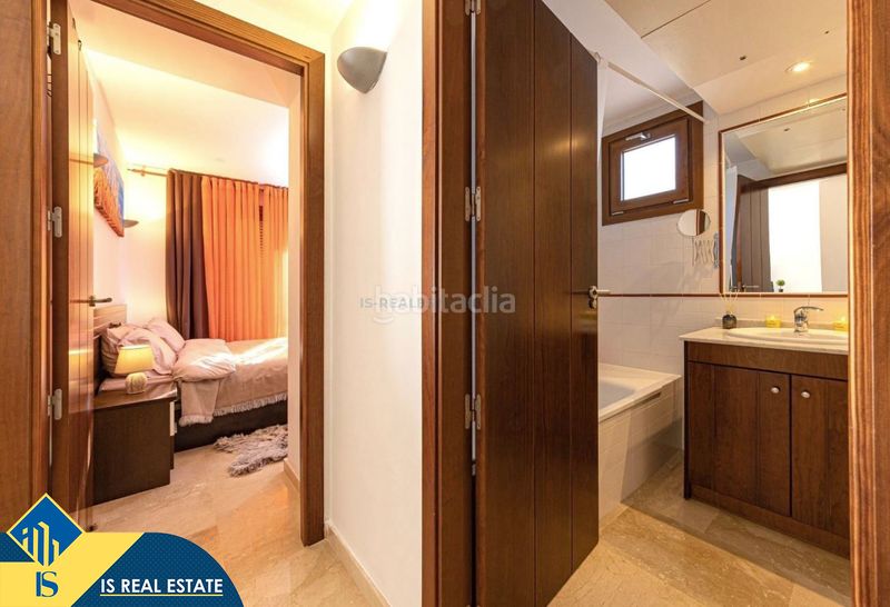 Foto eea6ab0c-2de2-4754-acbc-10cd6e466409. Àtic amb calefacció aparcament a Punta Prima Orihuela