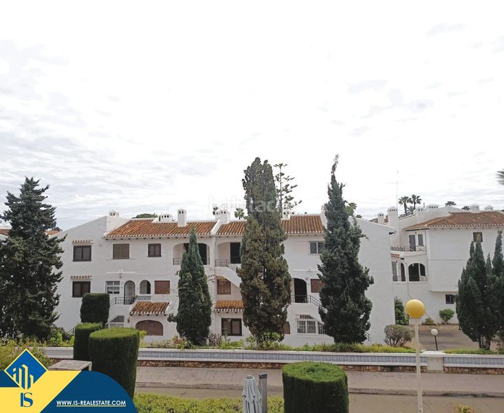 Foto 2908b2c8-edd4-42db-80de-83af31142a0a. Dúplex amb aparcament piscina a Cabo Roig Orihuela