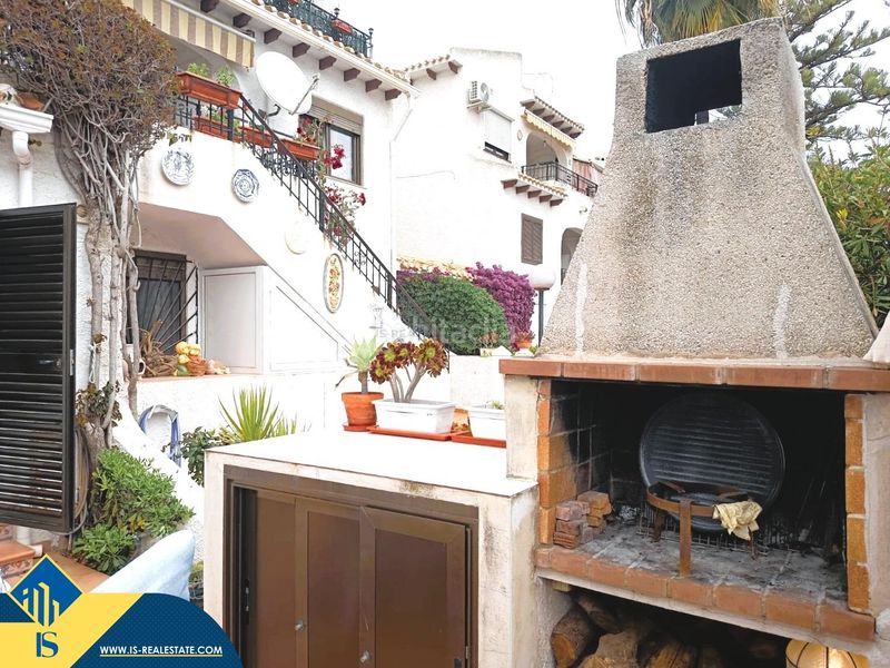 Foto 5bc18bc2-fe5f-4588-a498-ec3a2160d854. Dúplex amb aparcament piscina a Cabo Roig Orihuela