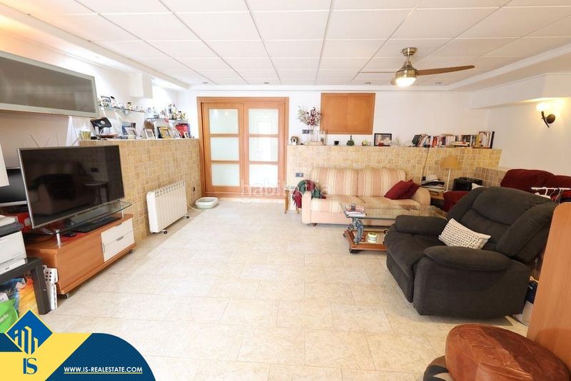 Foto a3cbee45-6db5-44ca-9d2e-2ef5b4aa3f27. Dúplex amb aparcament piscina a Cabo Roig Orihuela