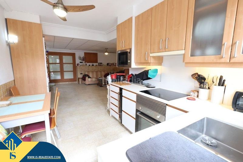 Foto a678f595-f682-4db8-a1e7-1f586bc13ff7. Dúplex amb aparcament piscina a Cabo Roig Orihuela