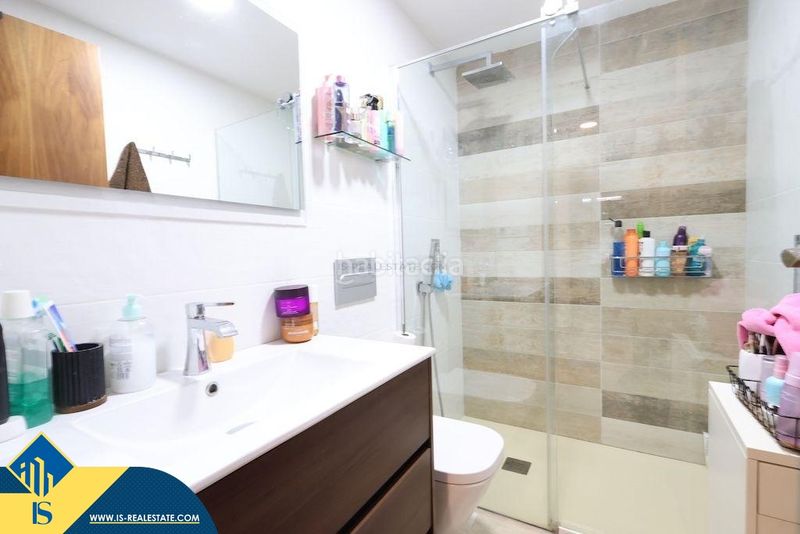 Foto bd829f88-5e1c-4d5c-8876-98c0c27e47cc. Dúplex amb aparcament piscina a Cabo Roig Orihuela