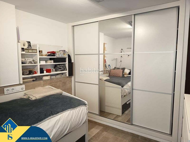 Foto dd8a4eb2-fa09-42fe-a46c-a76a6afb1838. Dúplex amb aparcament piscina a Cabo Roig Orihuela