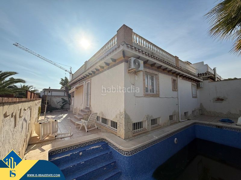 Foto 5b38ada1-c590-47ce-b106-152cb5b7fde5. Casa amb aparcament piscina a Campoamor Orihuela