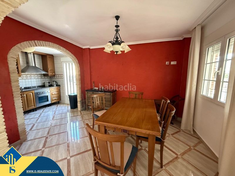 Foto 8aa54b12-3341-46f9-85b5-d77d3d58341f. Casa amb aparcament piscina a Campoamor Orihuela