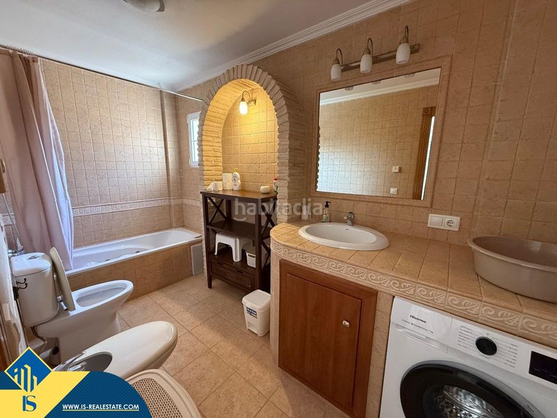 Foto ac7ef80e-99fb-4936-ad78-144b22649aed. Casa amb aparcament piscina a Campoamor Orihuela