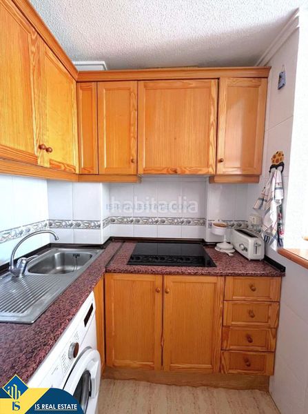 Foto 0d0011cf-3d19-4216-adf7-1b172c672179. Ático  con terraza en venta en la provincia de alicante, , playa dEl Acequión. 1 habitación | 42 m² | 150 metros del mar en Torrevieja