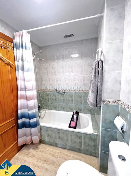 Foto 122fe495-1abd-4357-83a8-2118ea0df2a9. Ático  con terraza en venta en la provincia de alicante, , playa dEl Acequión. 1 habitación | 42 m² | 150 metros del mar en Torrevieja