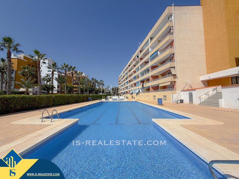 Foto 3ed2dd1e-0907-4207-8489-eba8ccb45d79. Pis amb aparcament piscina a Punta Prima Torrevieja