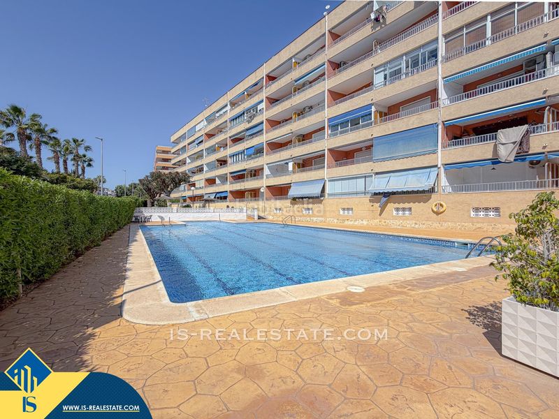 Foto 804739a6-2564-4d0f-a0c9-25a65da65d35. Pis amb aparcament piscina a Punta Prima Torrevieja