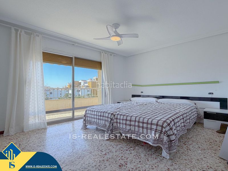 Foto a32a3ed5-f67c-4759-8034-731c8cc18991. Pis amb aparcament piscina a Punta Prima Torrevieja