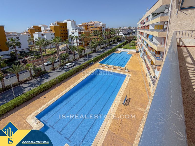 Foto b6b33024-1828-49ce-977c-40041fe7a7fb. Pis amb aparcament piscina a Punta Prima Torrevieja