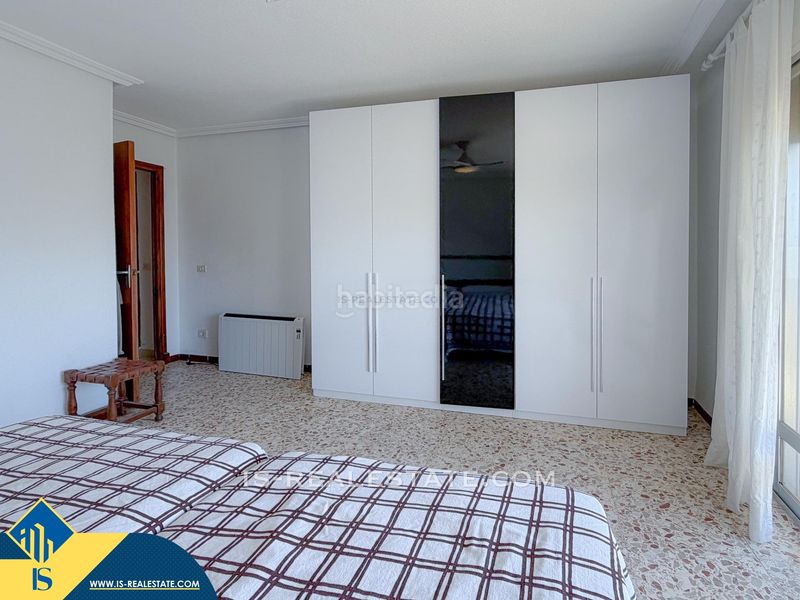 Foto c5a41536-d942-4b40-8192-9a1720f06277. Pis amb aparcament piscina a Punta Prima Torrevieja