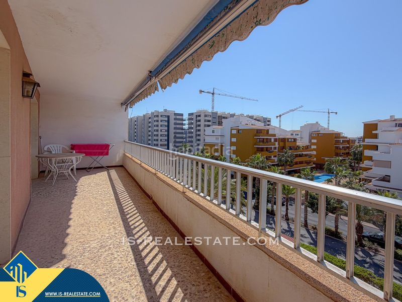 Foto ebac5243-e765-46c5-b362-d2be090a8f75. Pis amb aparcament piscina a Punta Prima Torrevieja