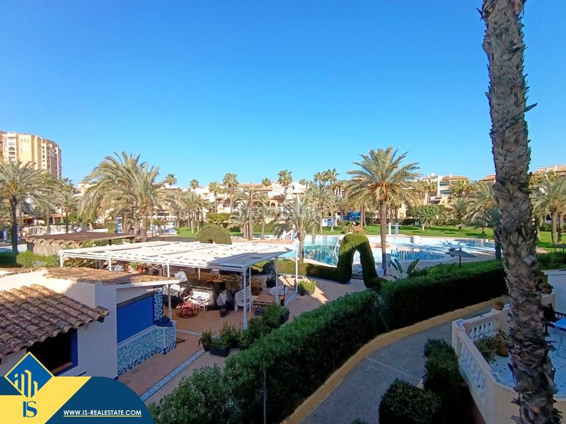 Foto 6a6f61e8-6eed-4504-8836-145752893f0a. Pis amb piscina a Zona los Frutales Torrevieja