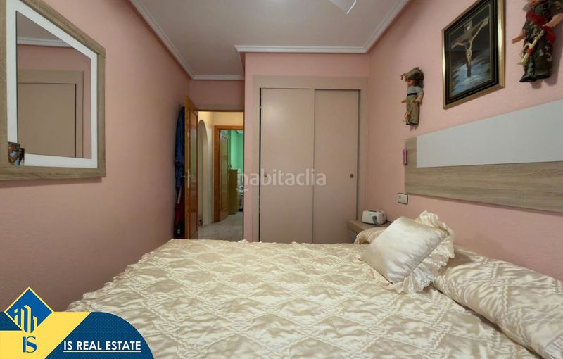 Foto 252213dd-ca81-4854-9093-3d69f94474e8. Casa amb calefacció aparcament piscina a Zona Carrefour - Urbanizaciones Torrevieja