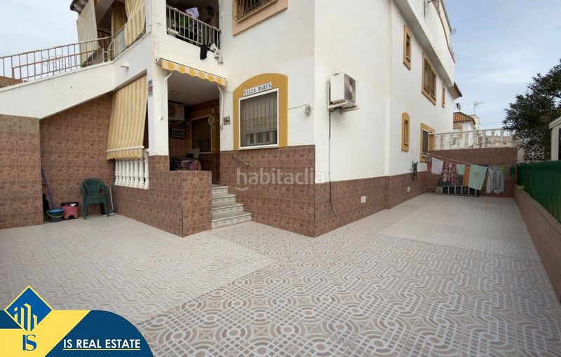 Foto 83e07a27-162a-4d2a-86af-8338b6298981. Casa amb calefacció aparcament piscina a Zona Carrefour - Urbanizaciones Torrevieja
