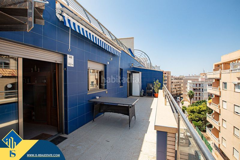 Foto c04a202a-1036-406e-bd76-b4c954cbf356. Àtic amb piscina a Zona Playa de los Locos Torrevieja