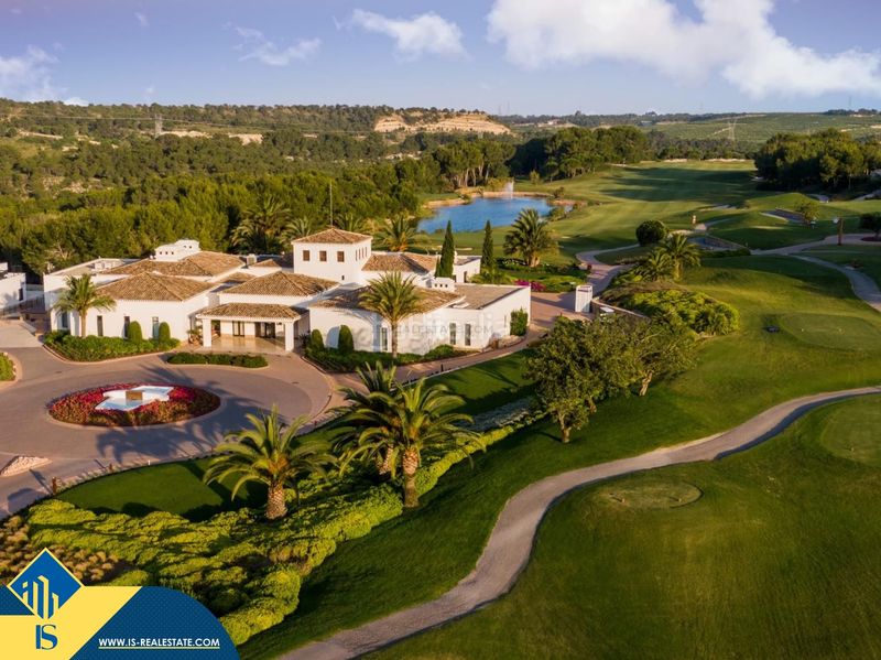 Foto 4ab921be-43a7-4758-a1a3-af2ca9eb460b. Àtic amb aparcament piscina a Lomas de Campoamor - Las Ramblas Orihuela