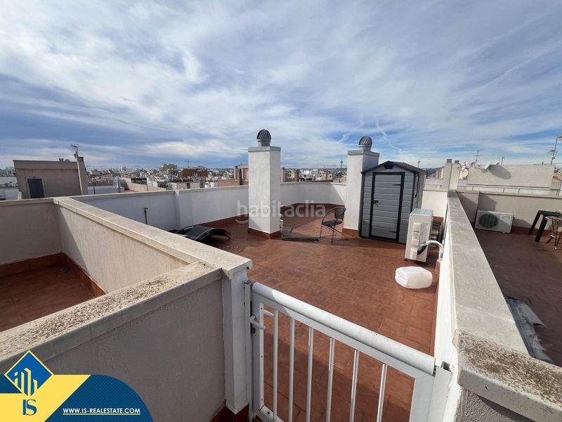 Foto b724436e-6f53-4283-b112-e32f7d7f8e2d. Àtic a Centro - Muelle Pesquero Torrevieja