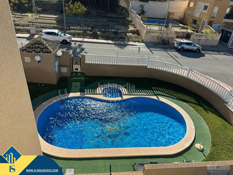 Foto 25da5f8f-e93c-47e8-9d23-5ba118ab6389. Chalet mit parking in Los Almendros Orihuela