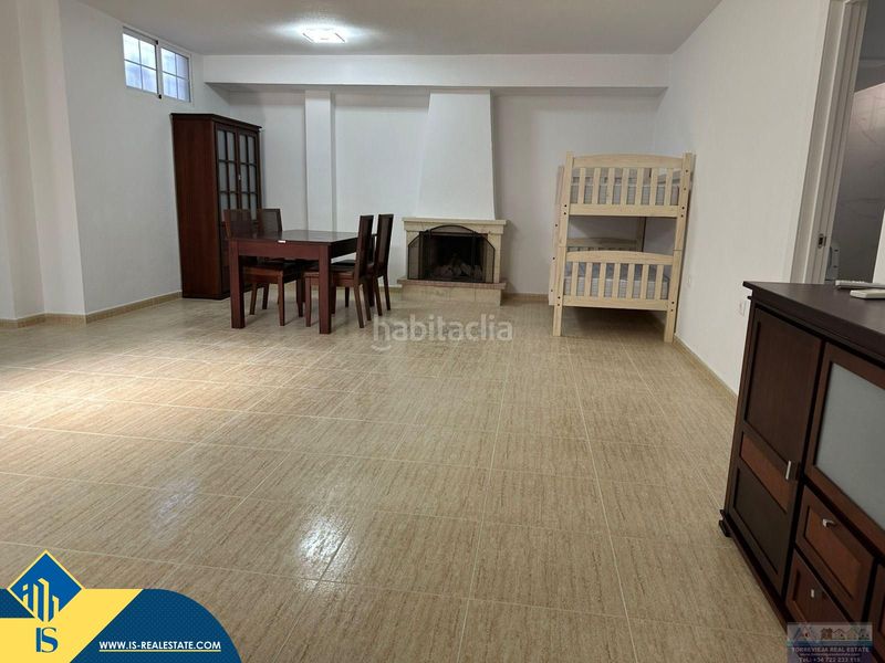 Foto 87c6ee8b-7c75-4c95-b6d7-83bc71b1d79d. Chalet mit parking in Los Almendros Orihuela