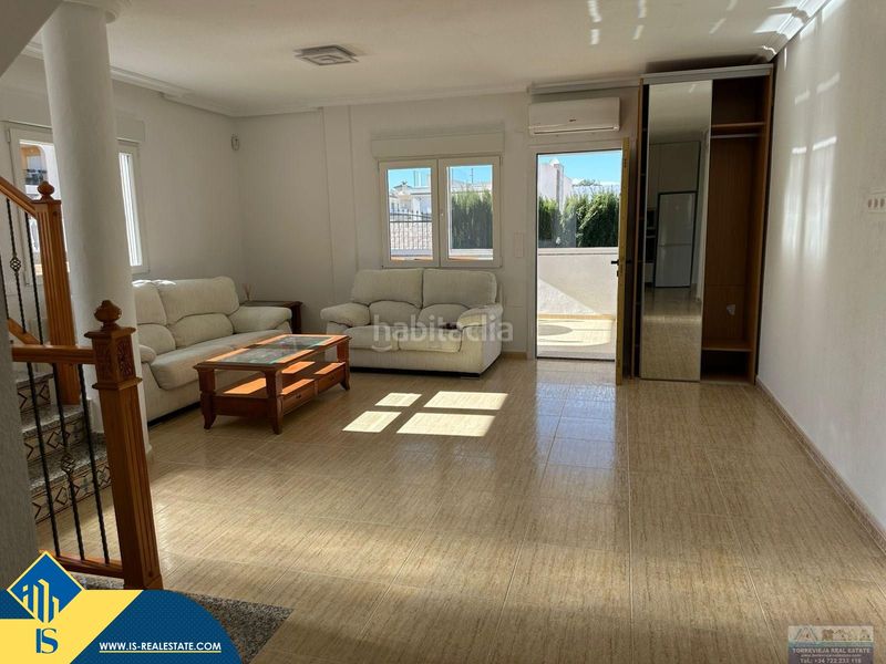 Foto bb13b5e2-a49c-4a81-bd7d-0660edf2f4be. Chalet mit parking in Los Almendros Orihuela