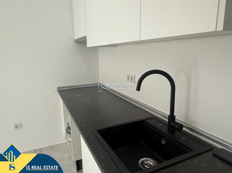 Foto 089214b6-4a05-48b0-b77d-848bd8d1a6c5. Estudi amb calefacció piscina a Rojales hills - rosa bungalows Rojales