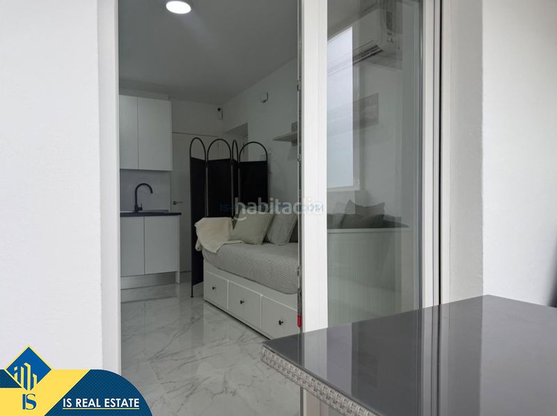Foto b78ff32f-97c4-4b57-8769-19a9950f8df9. Estudi amb calefacció piscina a Rojales hills - rosa bungalows Rojales