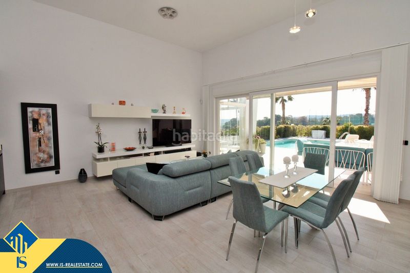 Foto bdf485a1-6b03-47e4-9728-e3ce0c0b3ce8. Xalet amb aparcament piscina a Algorfa