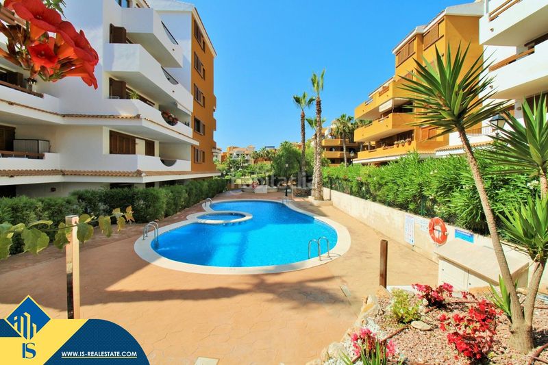 Foto e08e403f-5781-4d6d-86bf-a3c68e179d78. Pis amb aparcament piscina a Punta Prima Torrevieja