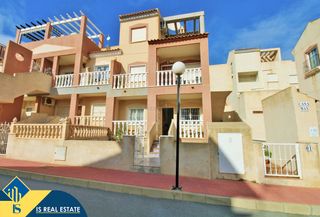 Apartament a Villamartín-Las Filipinas. Apartamento con piscina comunitaria, en la provincia de alicante