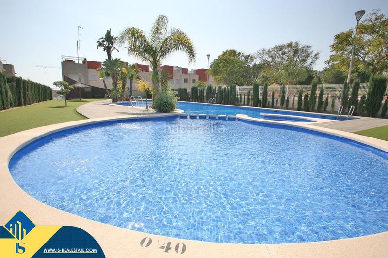 Foto 2e704190-6998-4567-a090-a462971e0fc9. Casa amb aparcament piscina a Aguas Nuevas Torrevieja