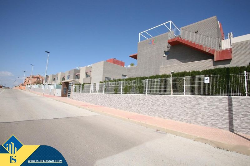 Foto ebb69f0d-f84d-4c86-91cd-7dad139d2891. Casa amb aparcament piscina a Aguas Nuevas Torrevieja