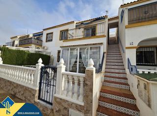 Attique à Zona Carrefour - Urbanizaciones. Ático con terraza privada en la provincia de alicante, en torrev