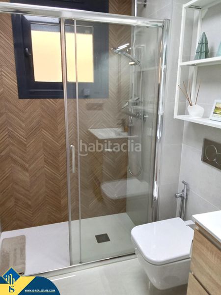 Foto 10fcadbc-b43e-44a9-9213-f7da5d2a3549. Pis amb piscina a Antonio Machado Torrevieja