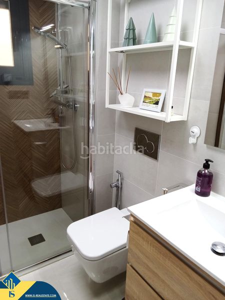 Foto 2e2afe26-59c4-483e-8a35-3617d9459de7. Pis amb piscina a Antonio Machado Torrevieja