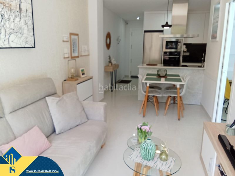 Foto 55f1923e-fa4a-4738-ae6e-294f8604a038. Pis amb piscina a Antonio Machado Torrevieja