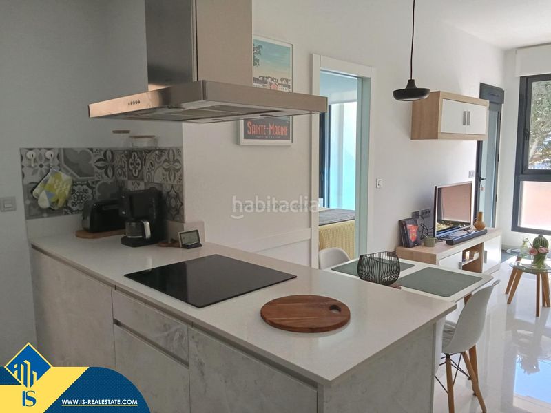 Foto 771e8d1a-be9c-4fd6-9250-55240ae68da8. Pis amb piscina a Antonio Machado Torrevieja