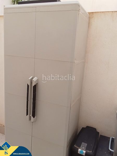 Foto 89c5dc29-64f5-4c1a-aac1-9903e4b3d993. Pis amb piscina a Antonio Machado Torrevieja