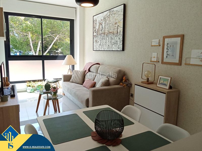 Foto e4e66f4f-fb4c-483e-ae8f-25dca00c5cd2. Pis amb piscina a Antonio Machado Torrevieja